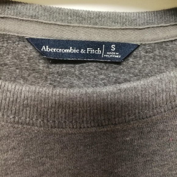 (Barely Worn)Abercrombie&Fitch Round Neck Long Sleeve Sweatshirt Women Size:S - Picture 4 of 9